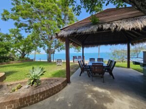 Cabana overlooking the ocean in the montes Reef Resort deluxe bungalow