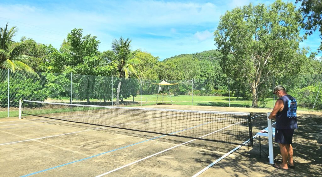 montes tennis court